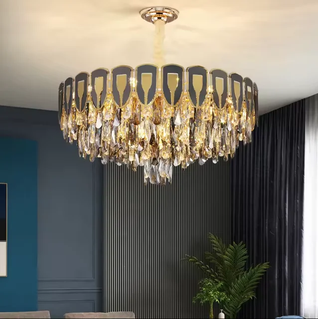 Hanging luxury crystal chandelier