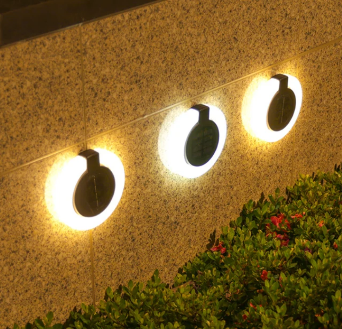 Pathway smart outdoor solar garden lights