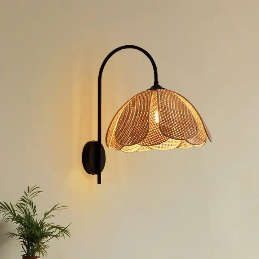 Wabi-sabi style handmade rattan wall lamp background flower design bamboo woven wall lights