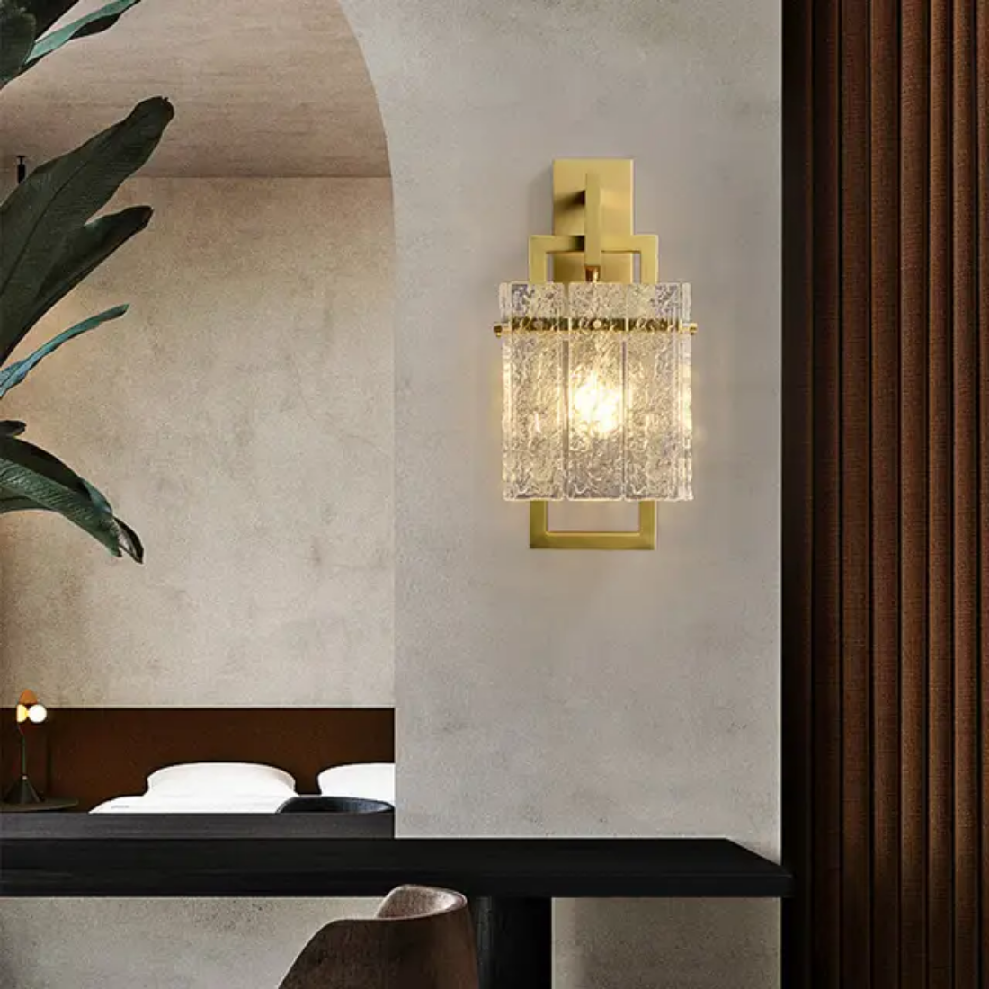 Elegant Housing Artistic brass sconce wall light