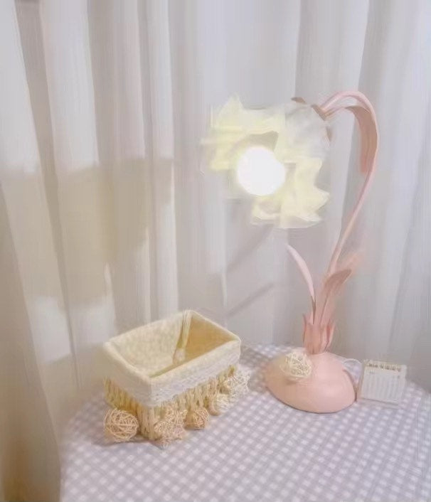 Flower-Shaped Bedside Lamp with LED Glass table lamps