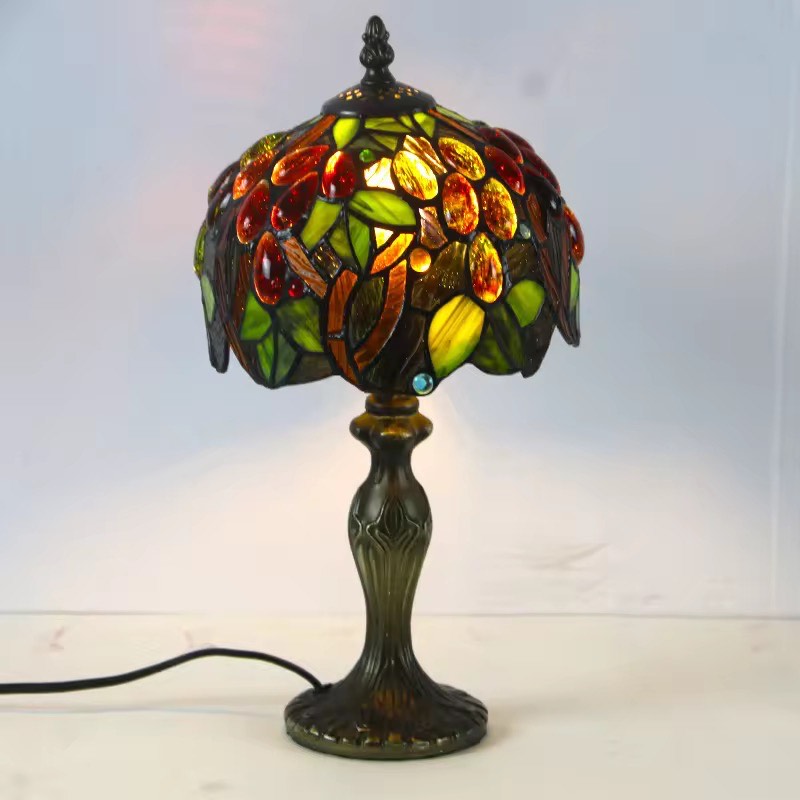 Tiffany style small table lamp