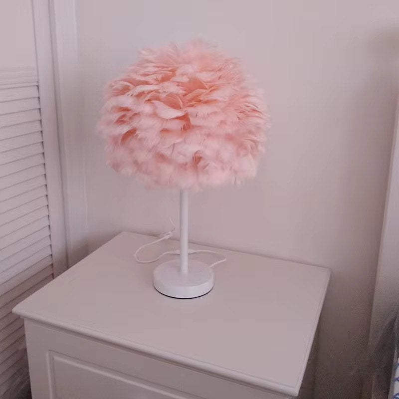 ostrich feather table nail lamp