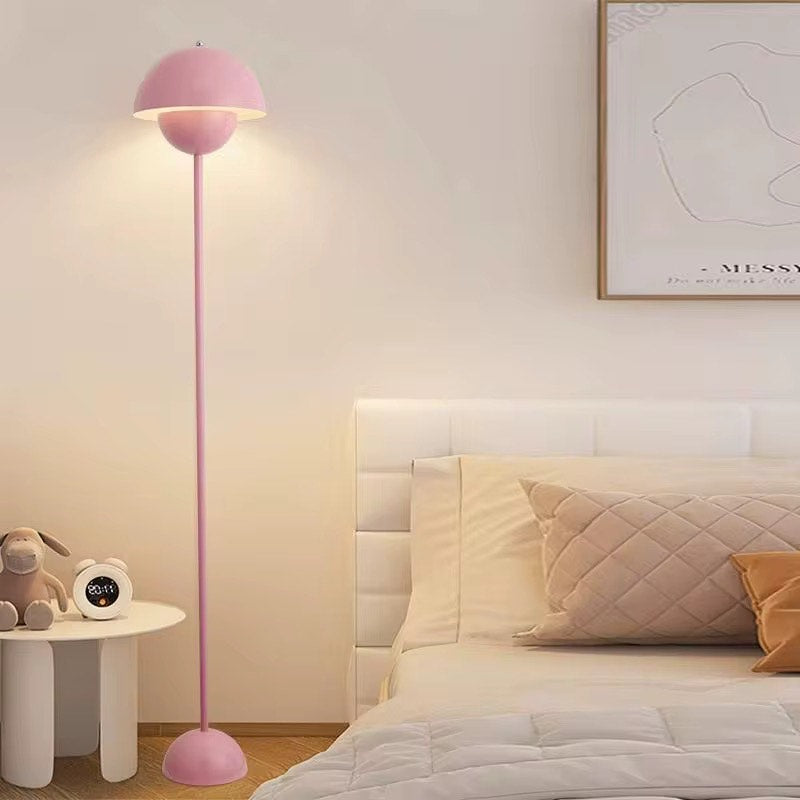 Mushroom vertical metal floor lamp