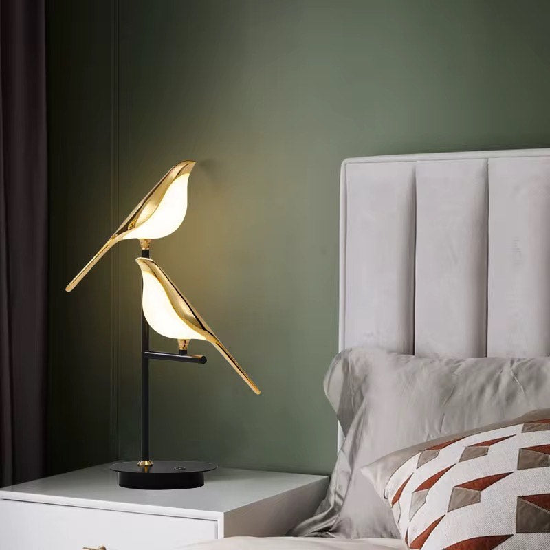 Metal bird Led Table Lamp