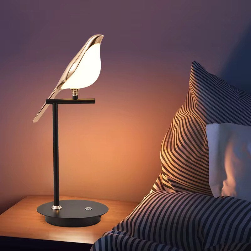 Metal bird Led Table Lamp