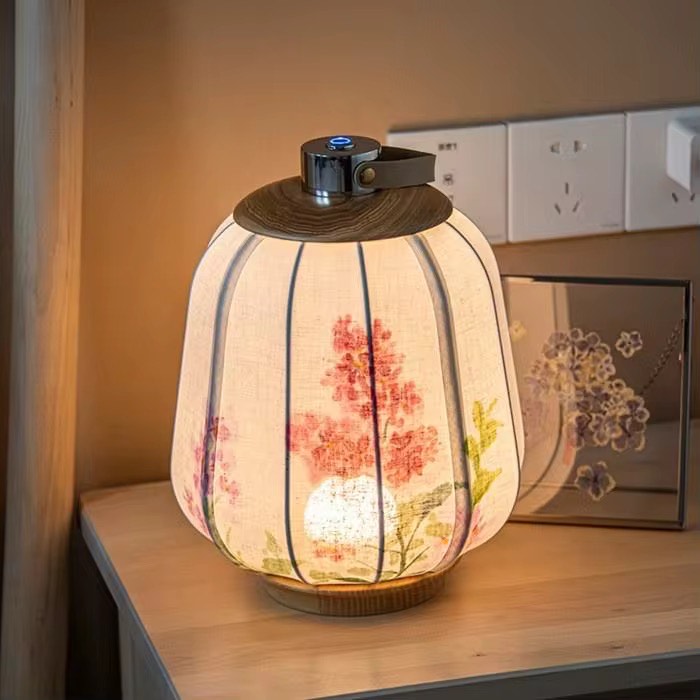 Hand-painted  chinese lantern table lamp