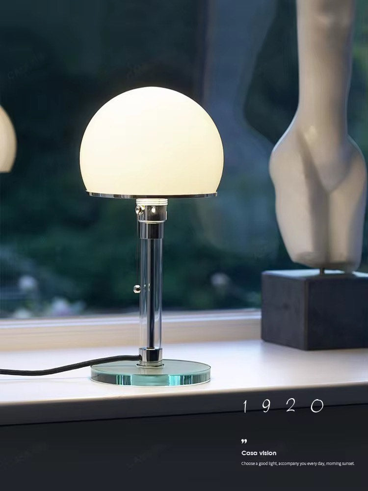 Chargeable table lamp