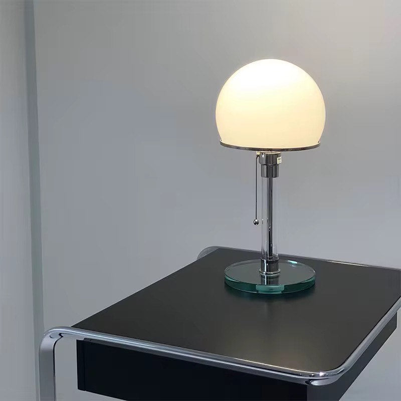 Chargeable table lamp