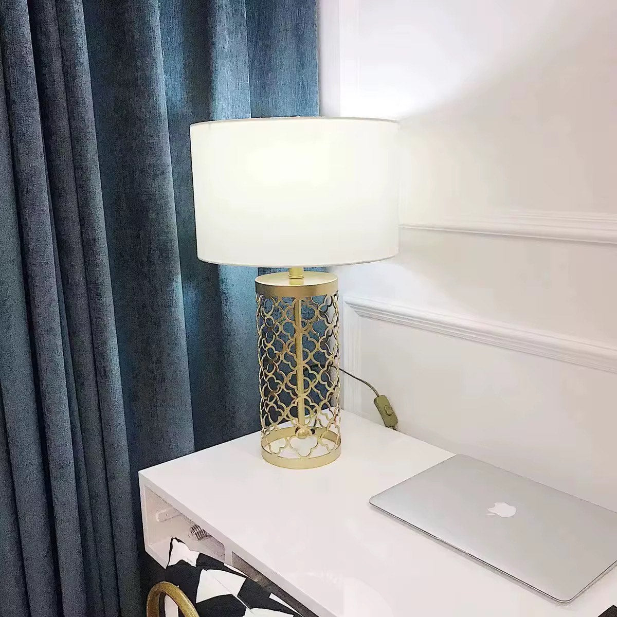 Brass Finish Fabric Shade nordic modern table lamp