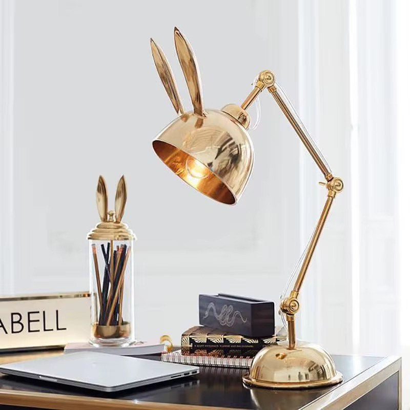 Rabbit iron vertical table lamp